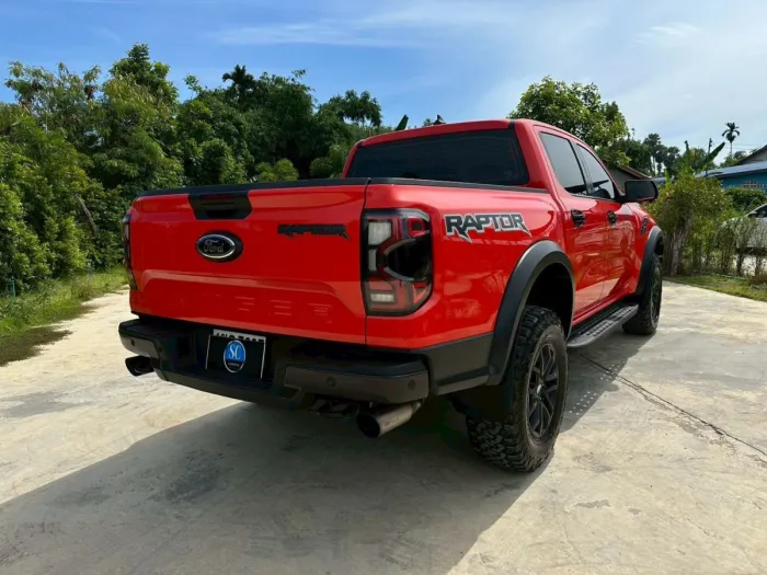 Front view of Ford Ranger Raptor 2.0 Bi-Turbo year 2023 red color used car in Hatyai รูปที่ 13
