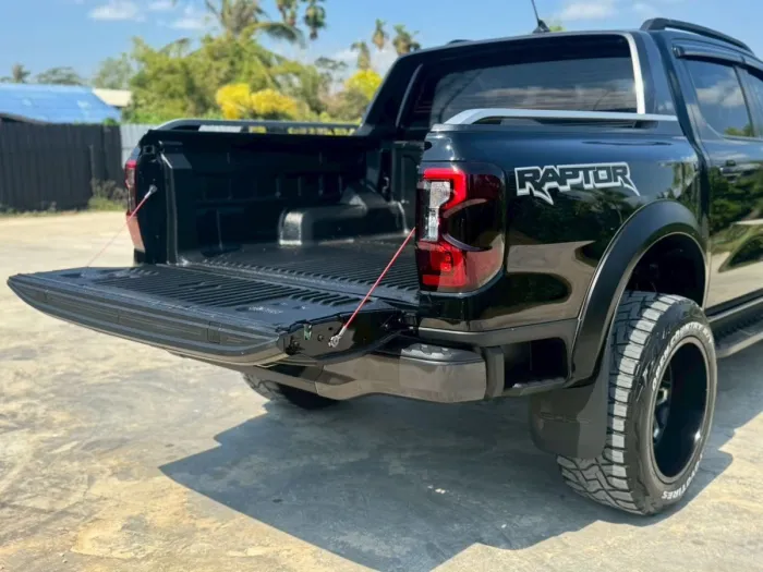 Front view of Ford Ranger Double Cab 2.0 Turbo Sport AT year 2024 black color used car in Hatyai รูปที่ 26