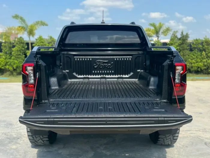 Front view of Ford Ranger Double Cab 2.0 Turbo Sport AT year 2024 black color used car in Hatyai รูปที่ 6