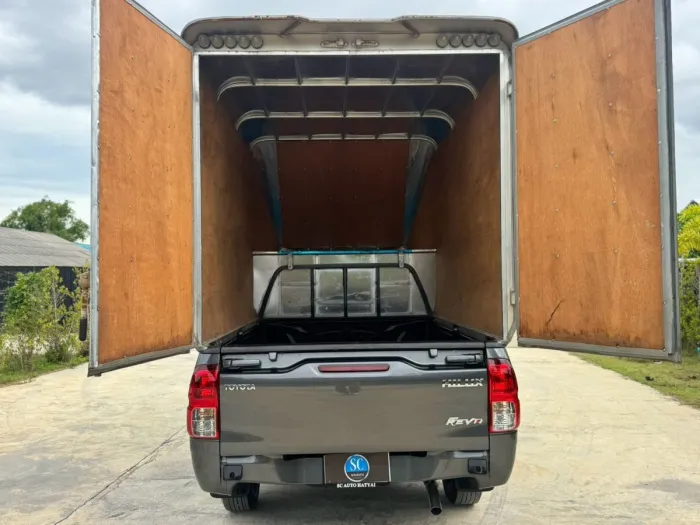 Front view of Toyota Hilux Revo Single Cab 2.4 Entry year 2023 grey color used car with cargo box in Hatyai รูปที่ 10